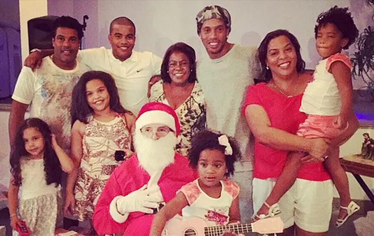 خانواده رونالدینیو