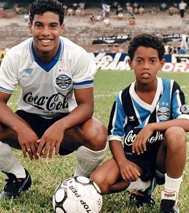 دوران کودکی رونالدینیو