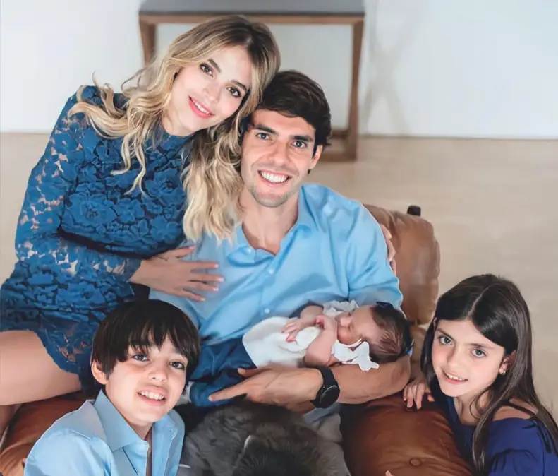 کاکا خانواده و همسرش